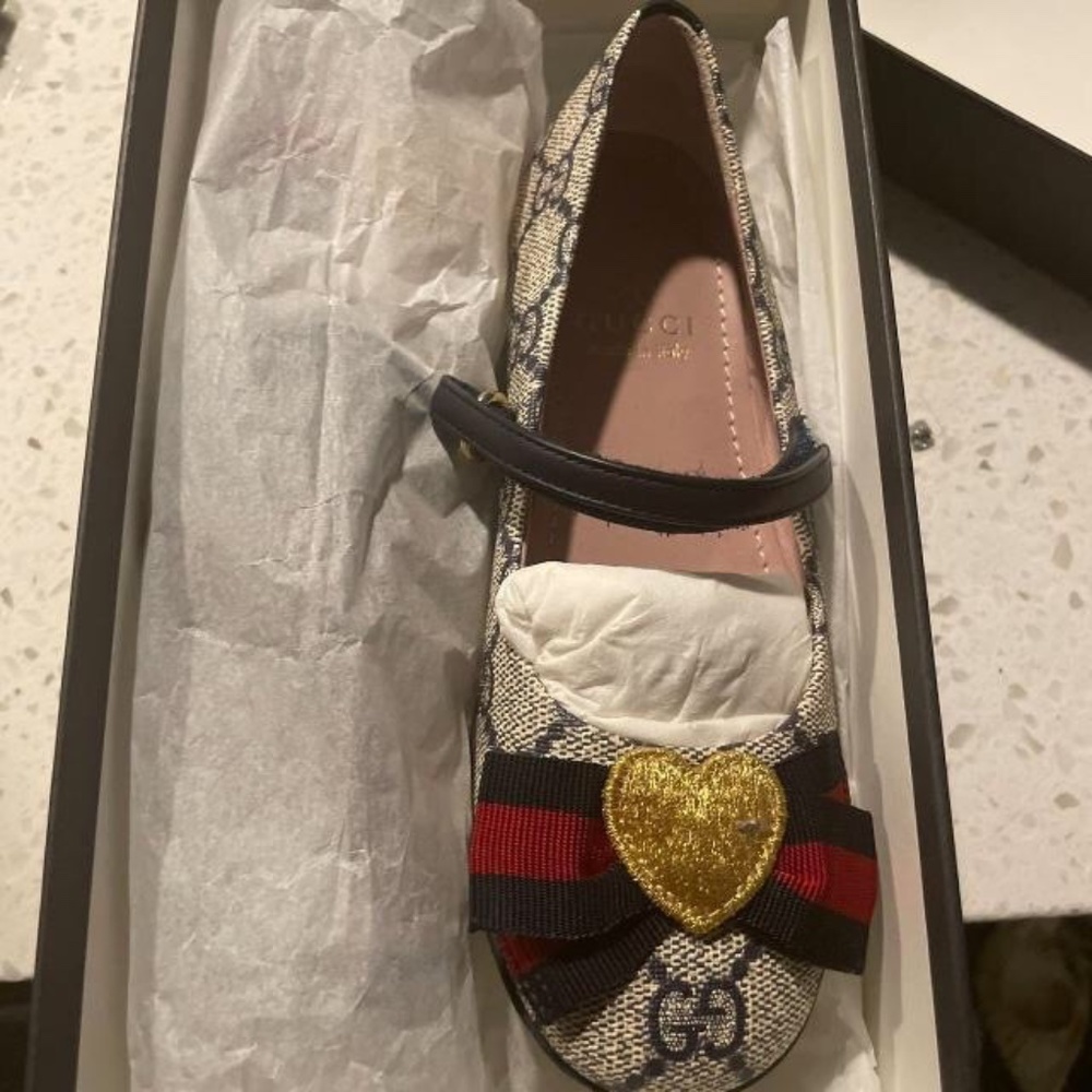 Gucci girls ballet flats